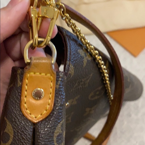 Louis Vuitton Favorite bag - Picture 5 of 13
